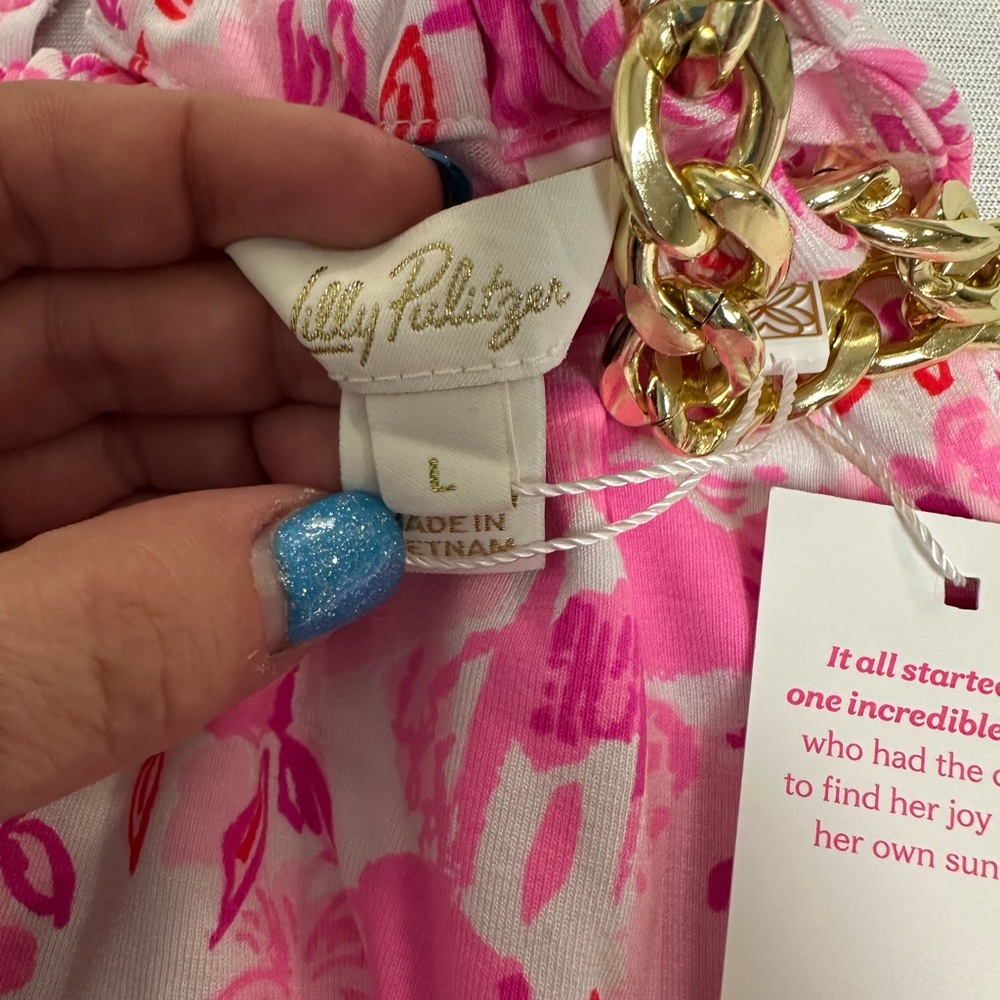 NWT Lilly Pulitzer Pink and White Floral Top - Picture 3 of 4